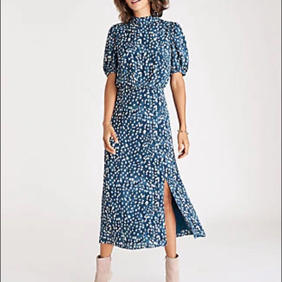 Ann Taylor Dresses & Skirts - Ann Taylor Puff Sleeve Midi Flare Dress